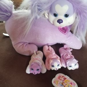 Mommy dog with 3 puppies